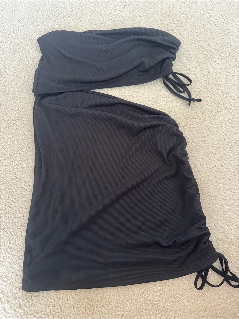Black One-Shoulder Ruched Side Dress - Picture 2 of 2